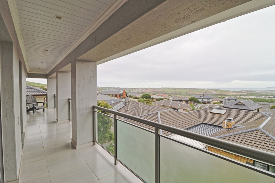 4 Bedroom Property for Sale in Monte Christo Western Cape